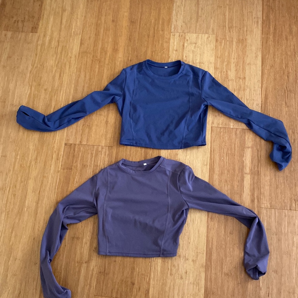 Set of 2 activewear tops!